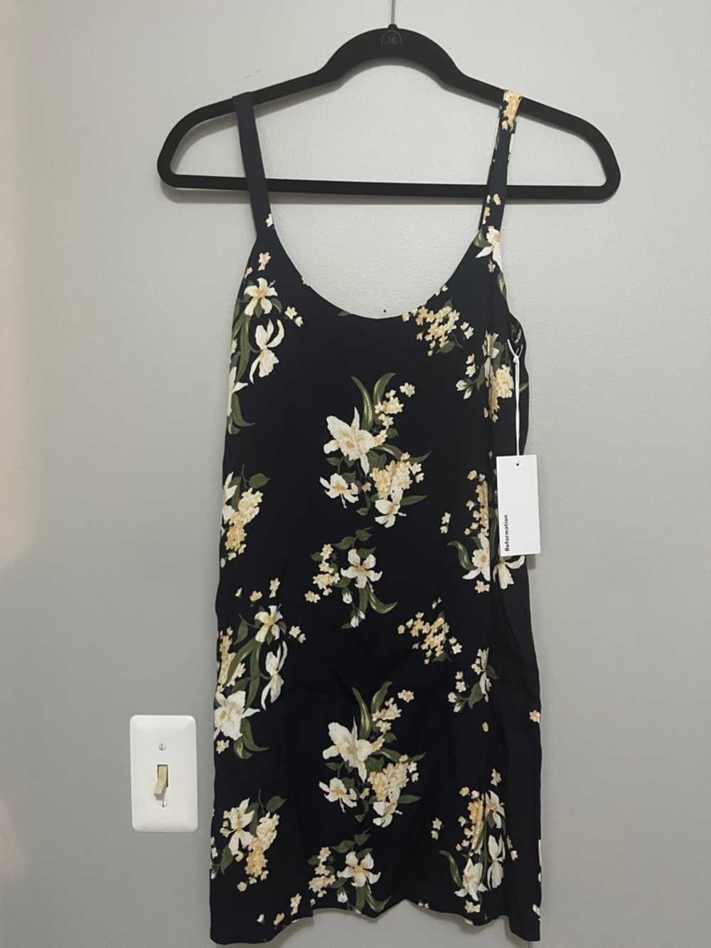 NWT Reformation Blue Floral Slip Dress with Cream & Green Blooms - Picture 2 of 7